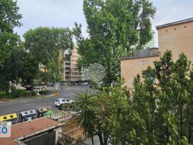 Bilocale arredato con terrazzo Marconi, ostiense, san paolo