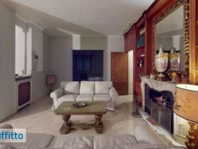 Appartamento arredato con terrazzo Milano