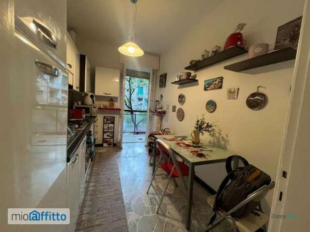 Bilocale arredato con terrazzo Milano