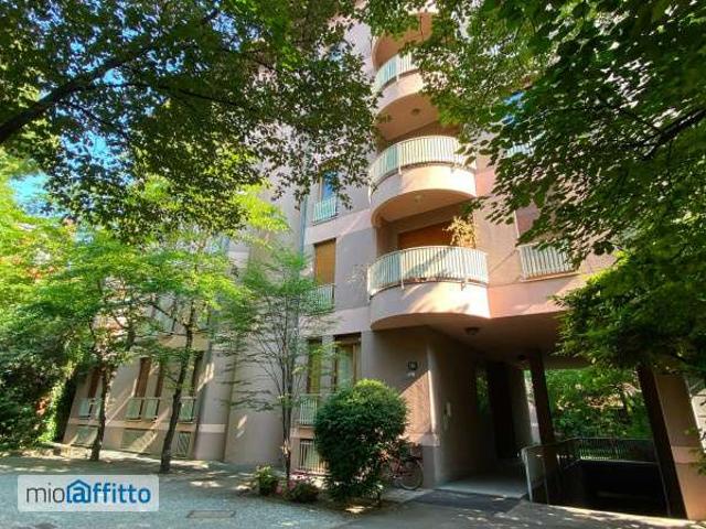 Bilocale arredato con terrazzo Milano