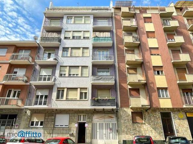 Bilocale arredato con terrazzo Mirafiori nord