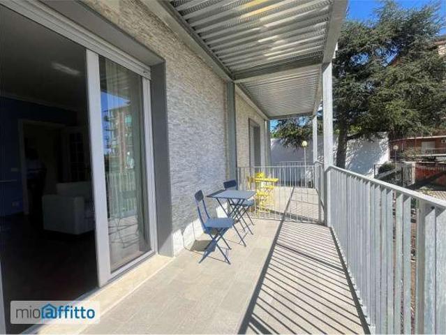 Bilocale arredato con terrazzo Mirafiori sud