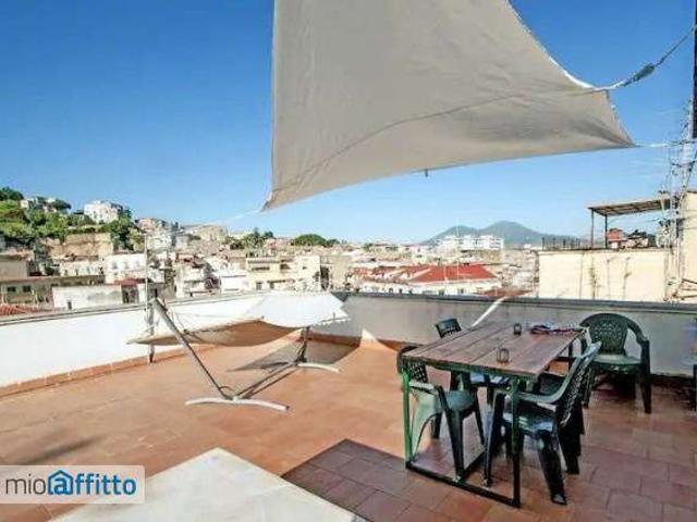 Bilocale arredato con terrazzo Napoli