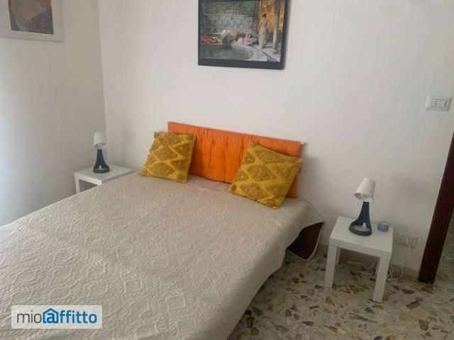Bilocale arredato con terrazzo Napoli