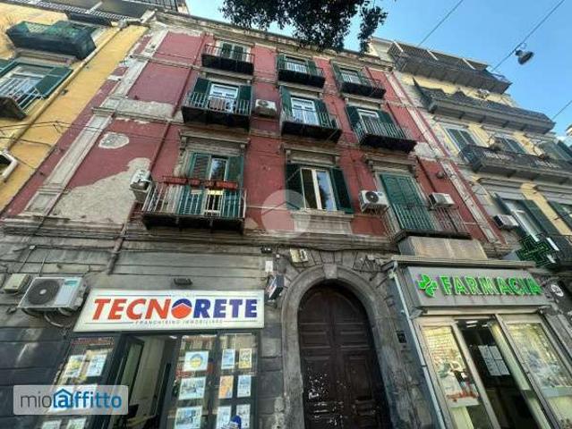 Bilocale arredato con terrazzo Napoli
