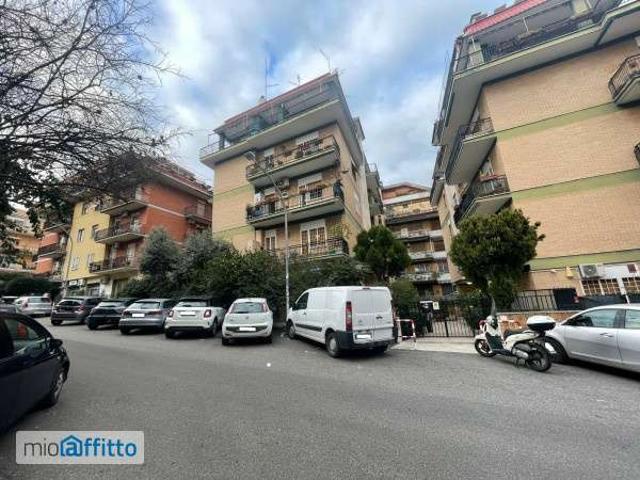 Bilocale arredato con terrazzo Nuovo salario, prati fiscali, monte sacro, talenti, vigne nuove, serpentara