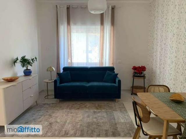 Bilocale arredato con terrazzo Nuovo salario, prati fiscali, monte sacro, talenti, vigne nuove, serpentara