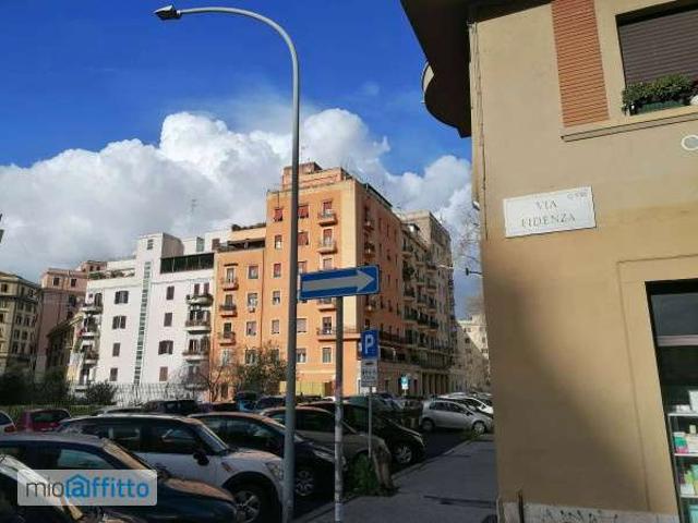 Bilocale arredato con terrazzo S.giovanni, esquilino, san lorenzo