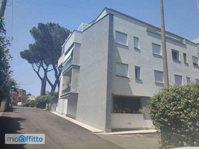 Bilocale arredato con terrazzo Saxarubra, labaro, prima porta