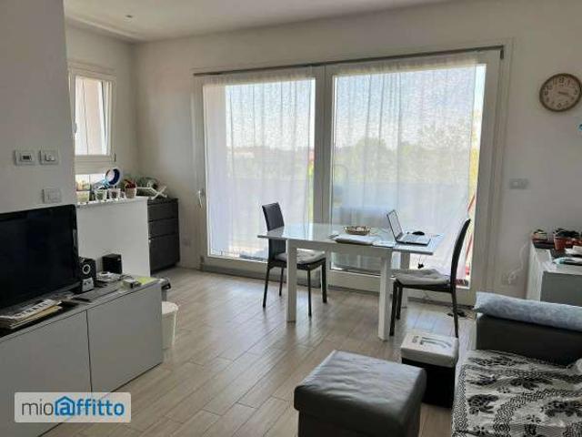 Bilocale arredato con terrazzo Saffi