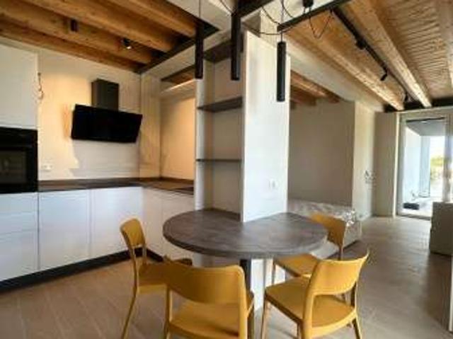 Bilocale arredato con terrazzo San lazzaro, san zeno, sant'antonino