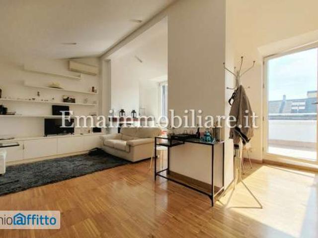 Bilocale arredato con terrazzo P.ta genova, romolo, solari