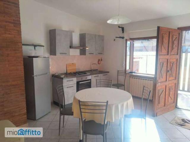 Bilocale arredato con terrazzo Pomezia