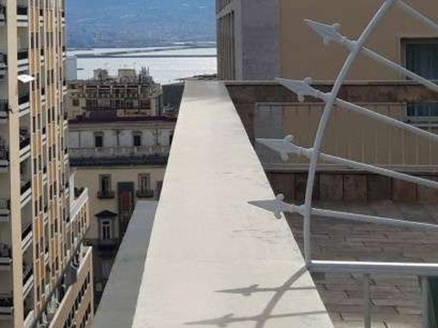 Bilocale arredato con terrazzo Porto