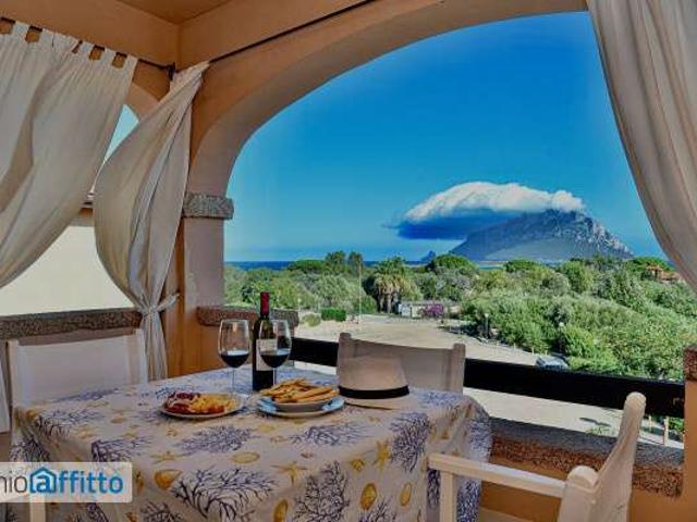 Bilocale arredato con terrazzo Porto san paolo