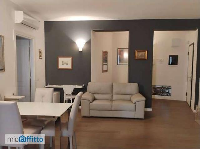 Bilocale arredato con terrazzo Portuense, magliana