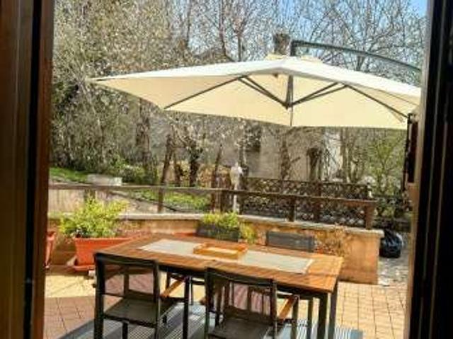 Bilocale arredato con terrazzo Rocca Di Mezzo