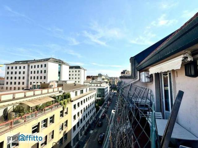 Bilocale arredato con terrazzo Repubblica, stazione centrale