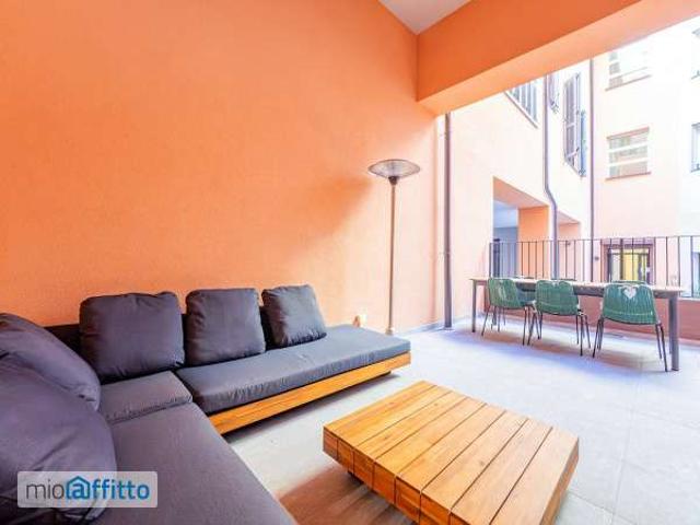 Bilocale arredato con terrazzo Repubblica, stazione centrale