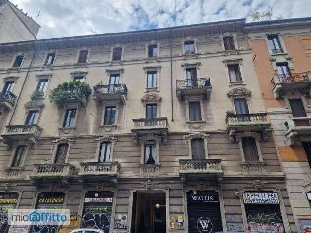 Bilocale arredato con terrazzo Repubblica, stazione centrale