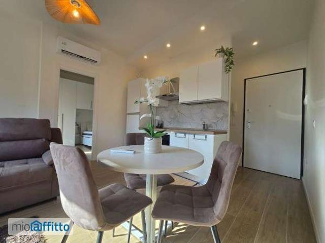 Bilocale arredato con terrazzo Rifredi