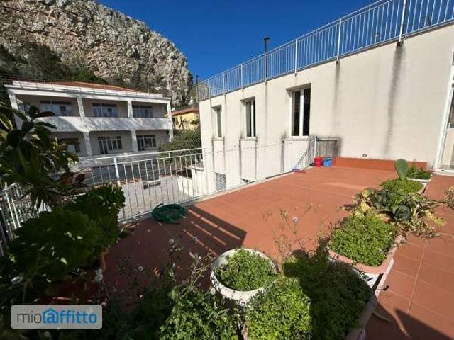 Bilocale arredato con terrazzo Tommaso natale