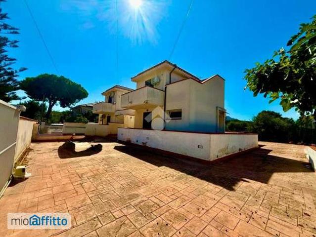 Bilocale arredato con terrazzo Tommaso natale