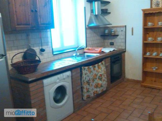 Bilocale arredato con terrazzo Taranto