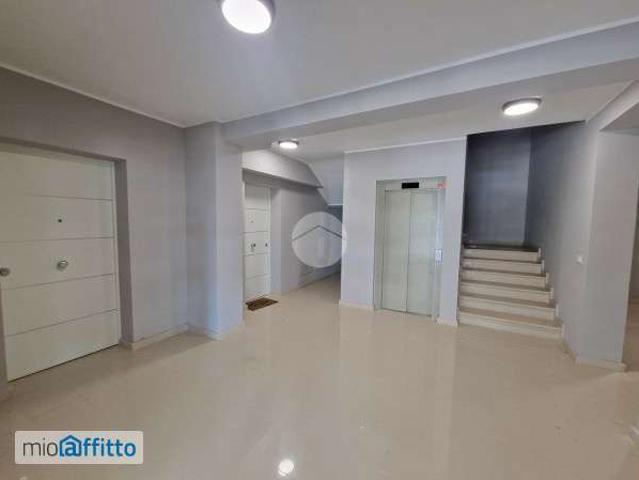 Bilocale arredato con terrazzo Tiburtino, pietralata, collatino