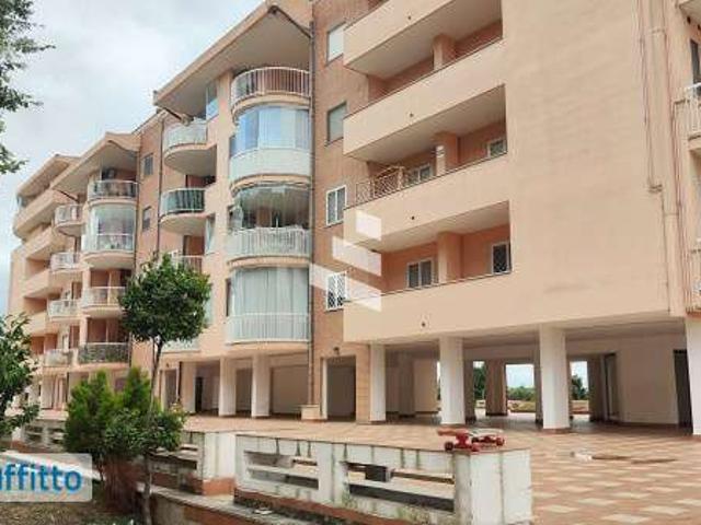 Bilocale arredato con terrazzo Trigoria, spinaceto, tor de cenci, vallerano