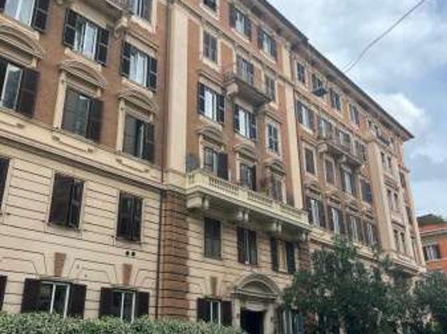 Bilocale arredato con terrazzo Trieste, salario