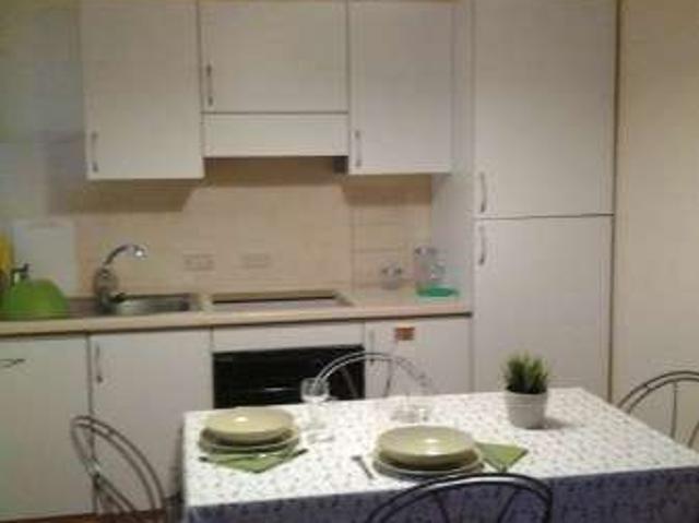 Bilocale arredato con terrazzo V giornate, xxii marzo, porta romana