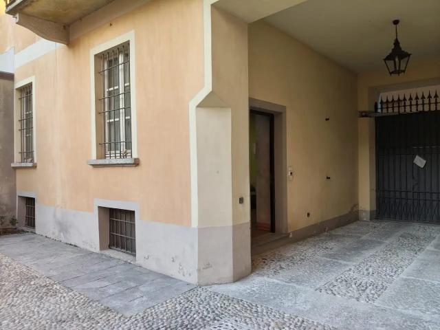 BILOCALE ARREDATO – Cod. 6403