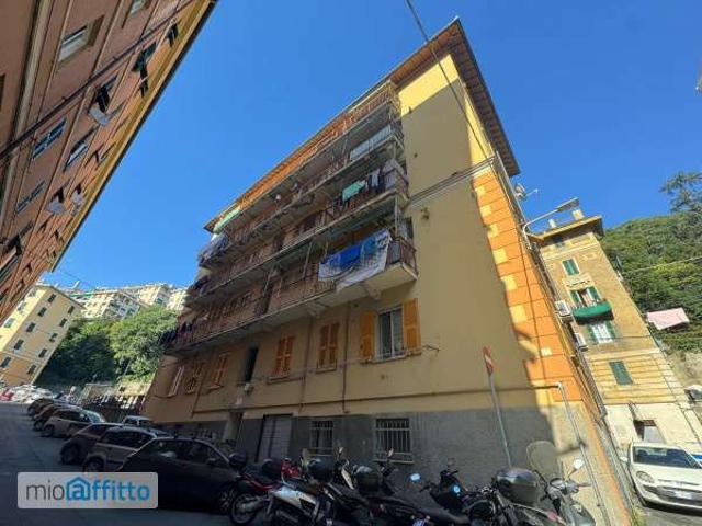 Bilocale arredato Genova