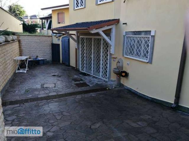 Bilocale arredato Infernetto, axa, casal palocco, madonnetta a roma