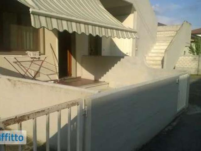 Bilocale arredato Marina di carrara
