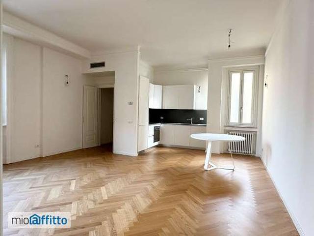 Bilocale arredato Milano