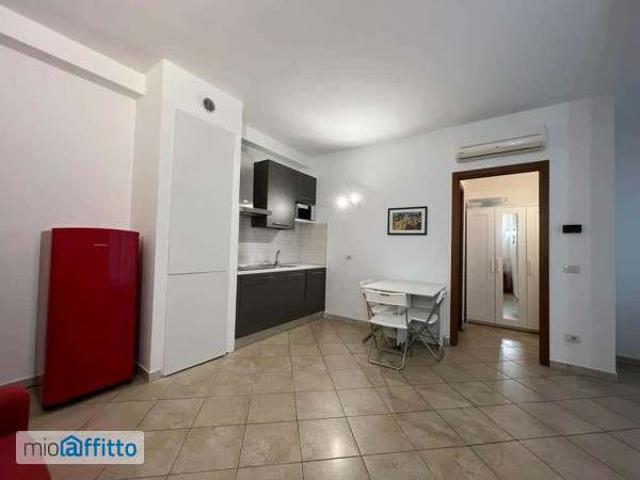 Bilocale arredato Milano