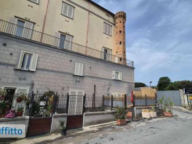 Bilocale arredato Napoli