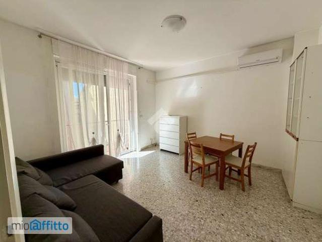 Bilocale arredato P.ta genova, romolo, solari