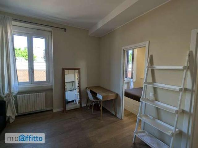 Bilocale arredato P.ta genova, romolo, solari