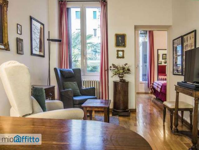 Bilocale arredato P.ta genova, romolo, solari