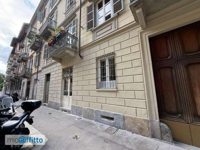 Bilocale arredato San salvario
