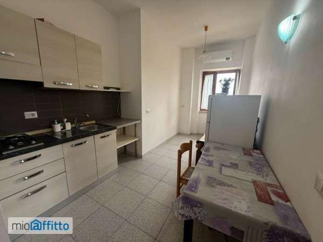 Bilocale arredato Saxarubra, labaro, prima porta