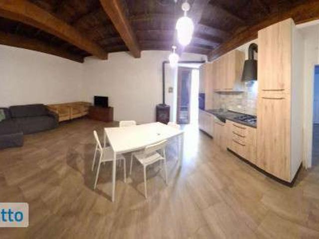 Bilocale arredato Strada