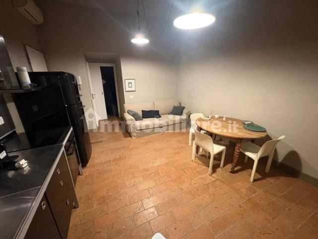 Bilocale Borgo Delle Colonne 8, Centro Storico, Parma