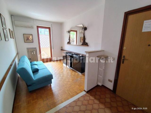 Bilocale buono stato, primo piano, Centro, Borgosesia