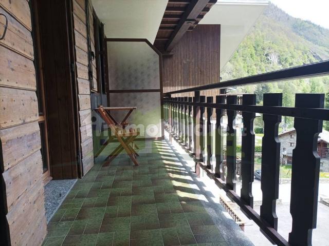 Bilocale buono stato, quarto piano, Centro, Alagna Valsesia