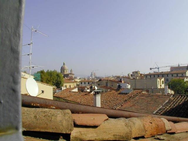 Bilocale buono stato, quarto piano, San Frediano, Firenze