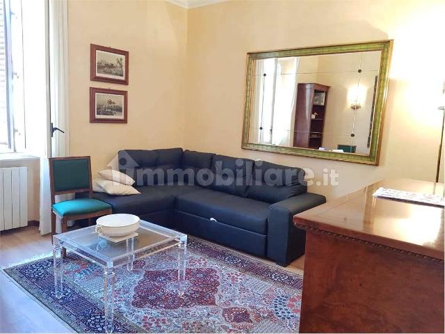 Bilocale buono stato, quinto piano, Sallustiano, Roma